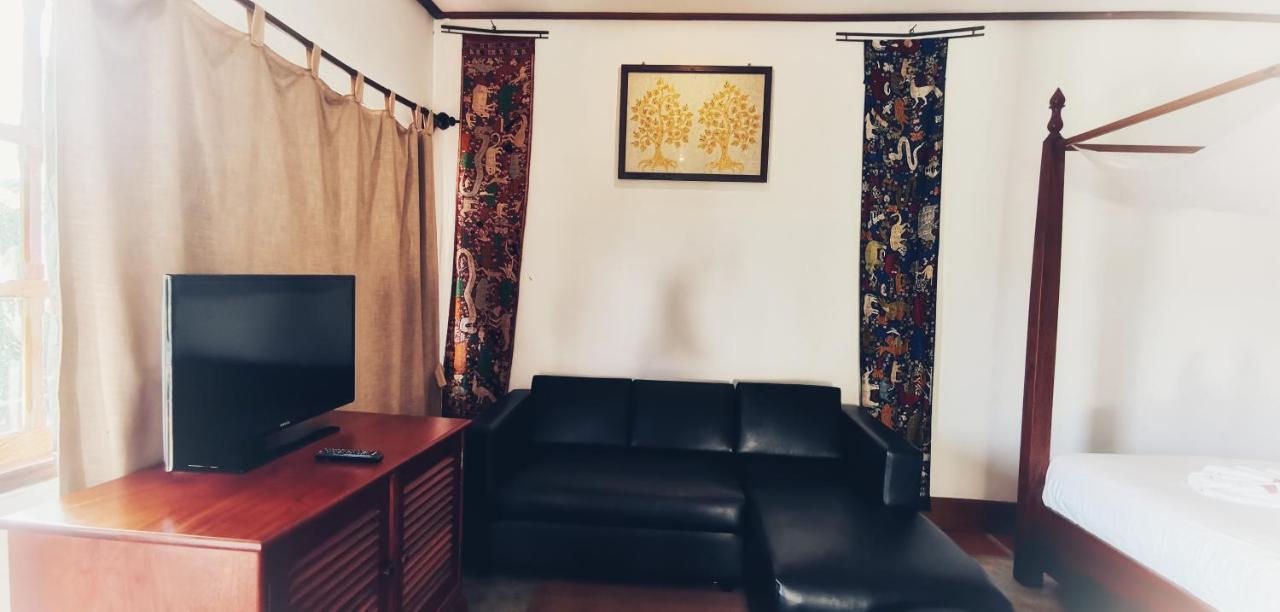 Luang Prabang Chanon Hotel Екстер'єр фото